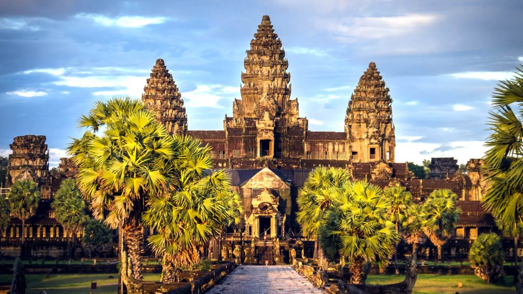 Top 10 Tourist Attractions in Siem Reap That You Can't Miss 1 Angkor Wat, Siem Reap